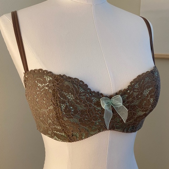 b.tempt’d Lingerie Set - Picture 2 of 5